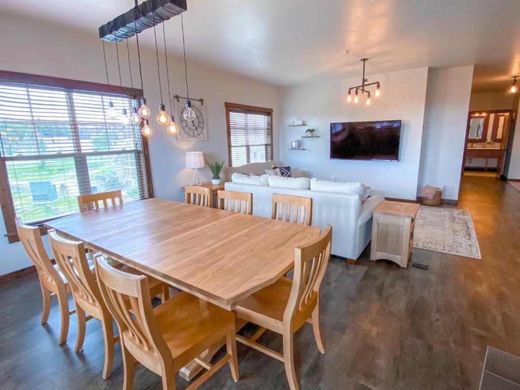 Remodeled Ski In-Out - 305 Soaring Eagle - Luxury! Dunmore Bagian luar foto