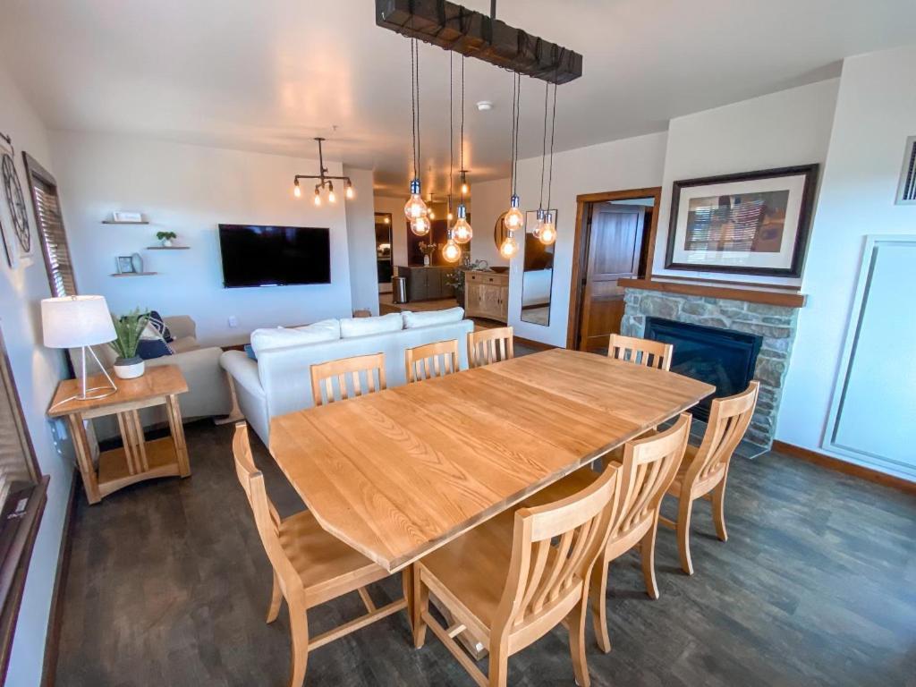 Remodeled Ski In-Out - 305 Soaring Eagle - Luxury! Dunmore Bagian luar foto