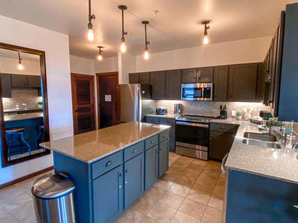 Remodeled Ski In-Out - 305 Soaring Eagle - Luxury! Dunmore Bagian luar foto
