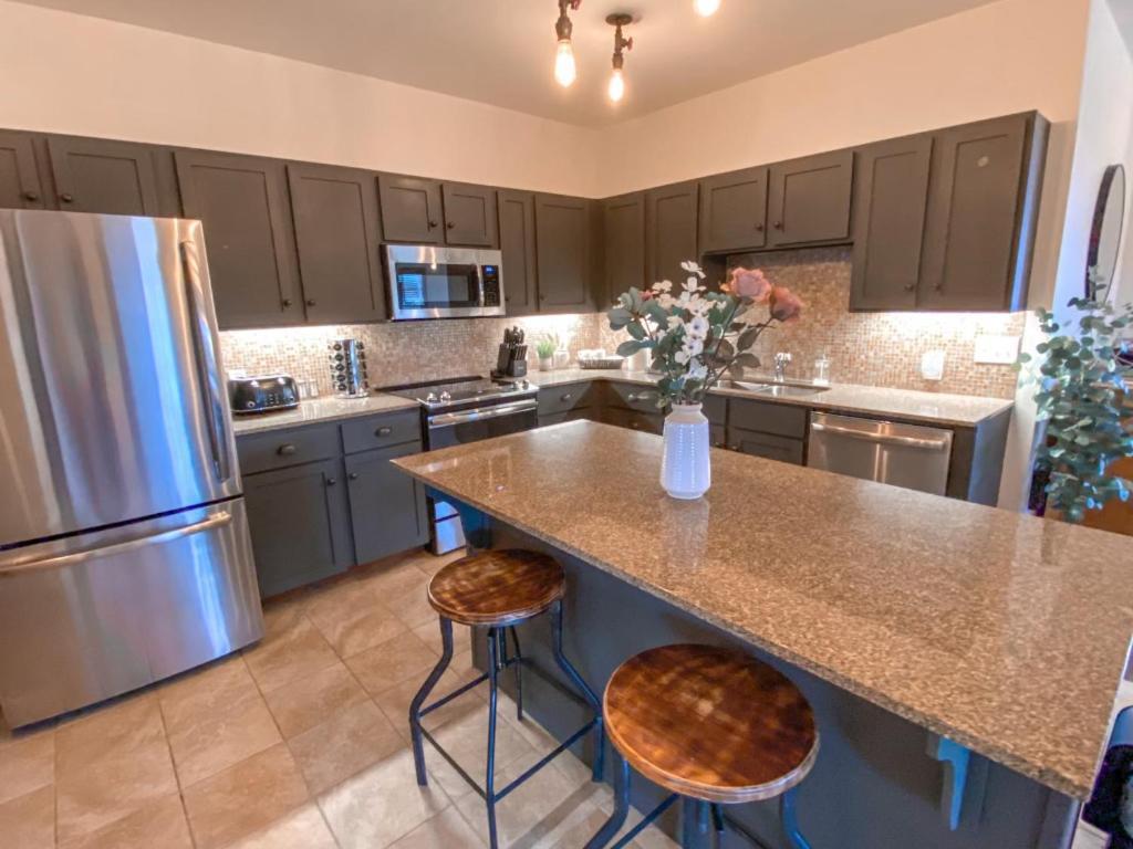 Remodeled Ski In-Out - 305 Soaring Eagle - Luxury! Dunmore Bagian luar foto