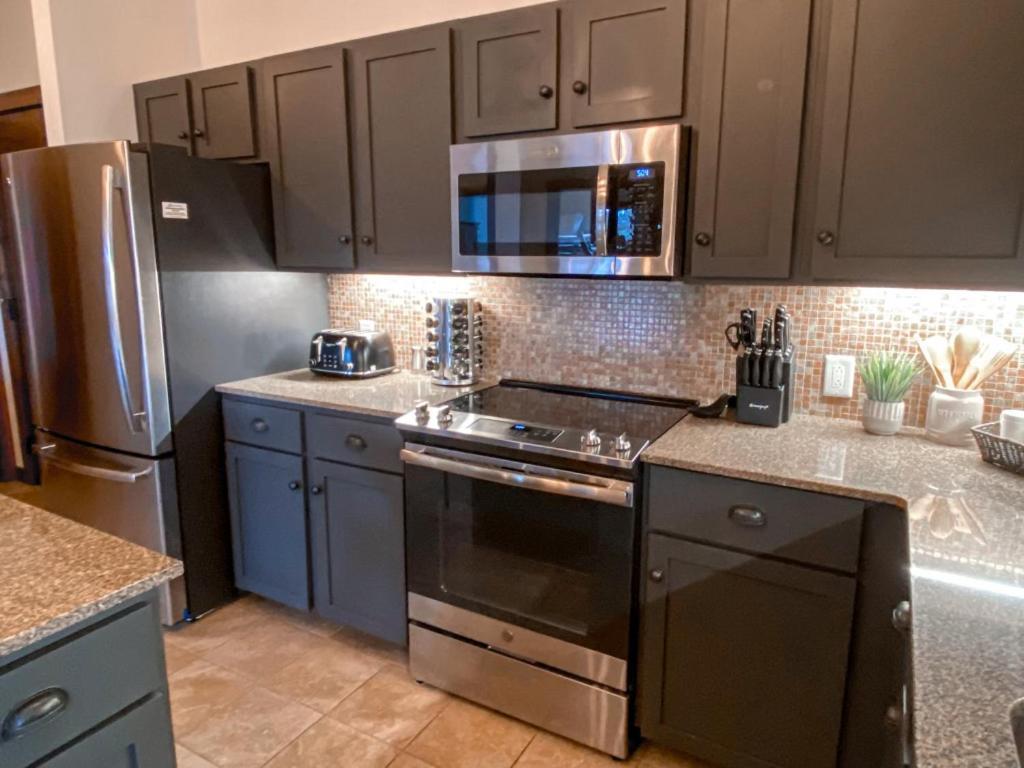 Remodeled Ski In-Out - 305 Soaring Eagle - Luxury! Dunmore Bagian luar foto