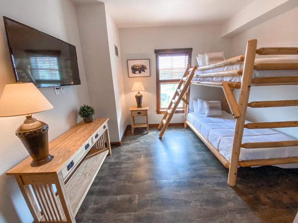 Remodeled Ski In-Out - 305 Soaring Eagle - Luxury! Dunmore Bagian luar foto